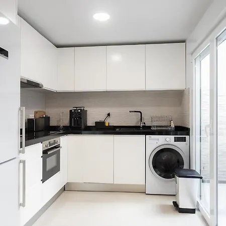 Apartment Calle San Carlos 132 *