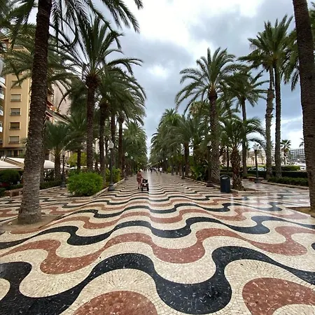 Calle San Carlos 132 Apartament *