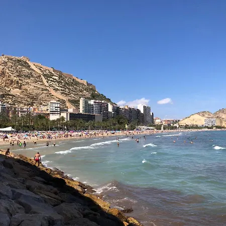 Calle San Carlos 132 * Alicante