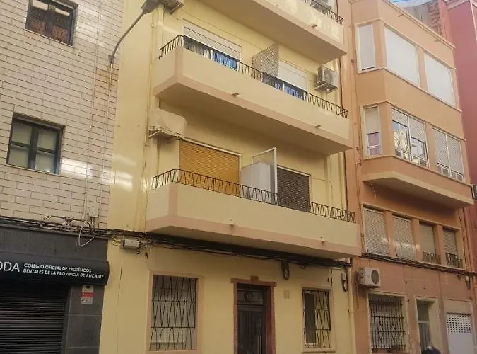 Calle San Carlos 132 Apartament