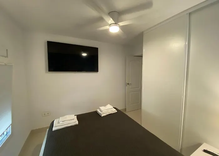 Apartament Calle San Carlos 132 *